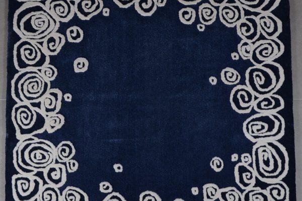 “Bangos” 150cm*150cm; 220 Eur