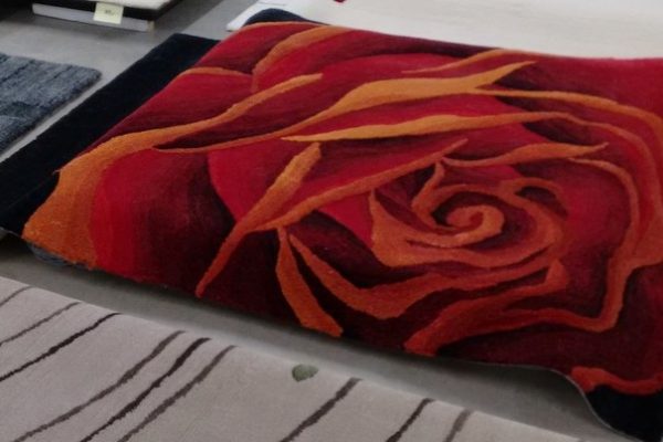 "Rožė" 140cm * 190cm; 550 Eur