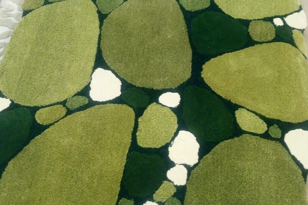 "Akmenukai" 130cm * 180cm; 280 Eur